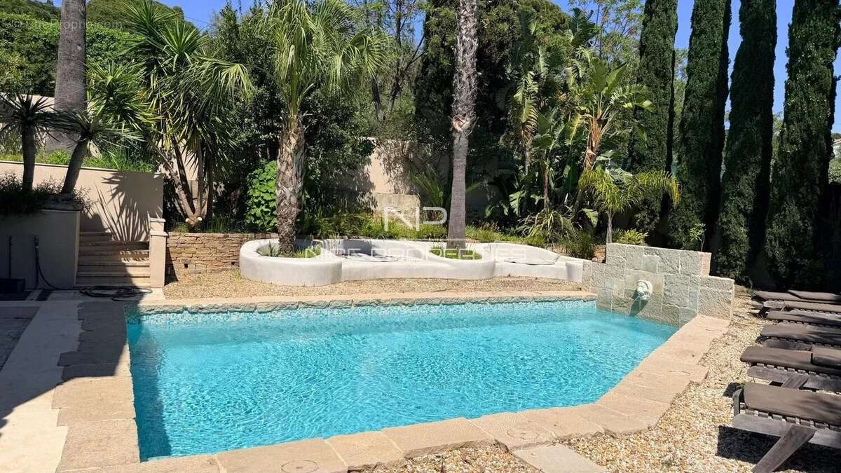 Sainte-Maxime, villa à 100 mètres d'une petite plage - photo 16