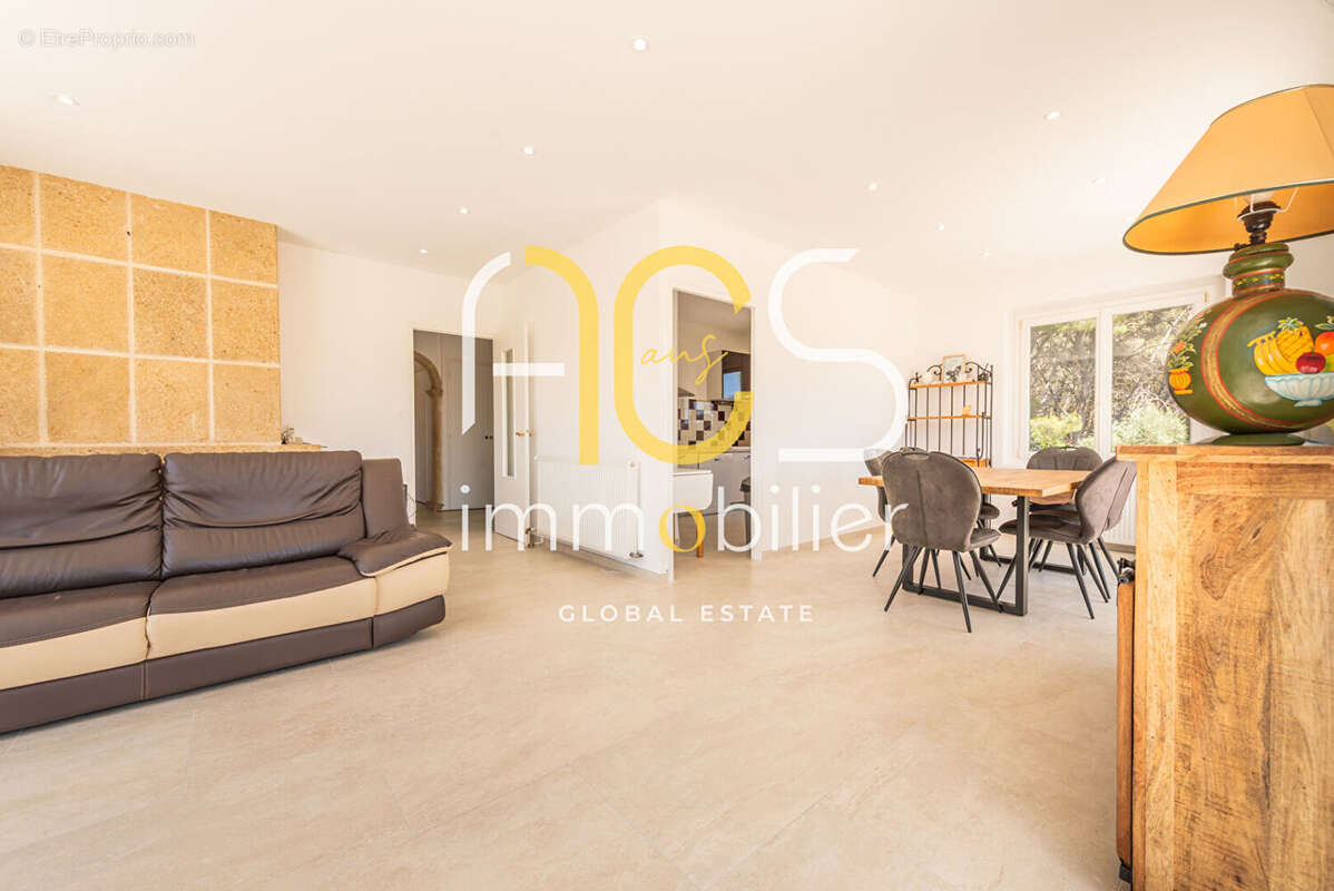 Maison Saint-Julien-Les-Martigues 4 pièce(s) 103m2 + dépendance 65m2 garage piscine - photo 16