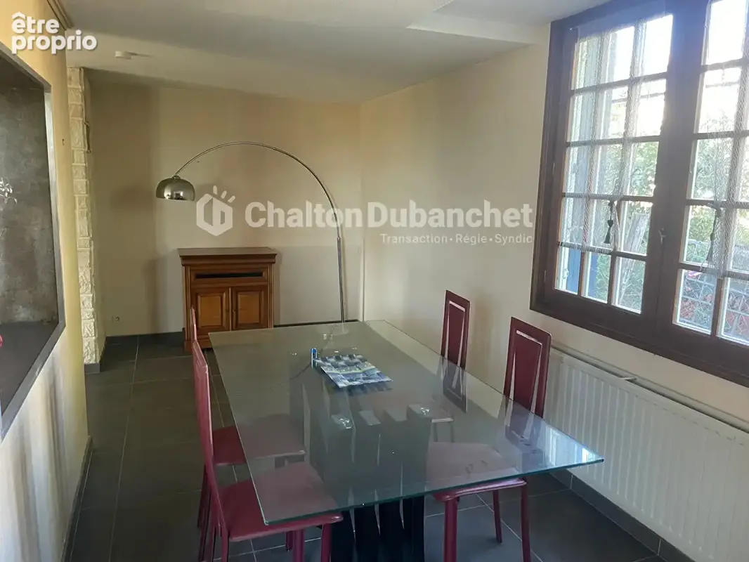 Maison 9 pièces 265 m² à vendre à Saint-Just-La-Pendue (42540) - photo 6