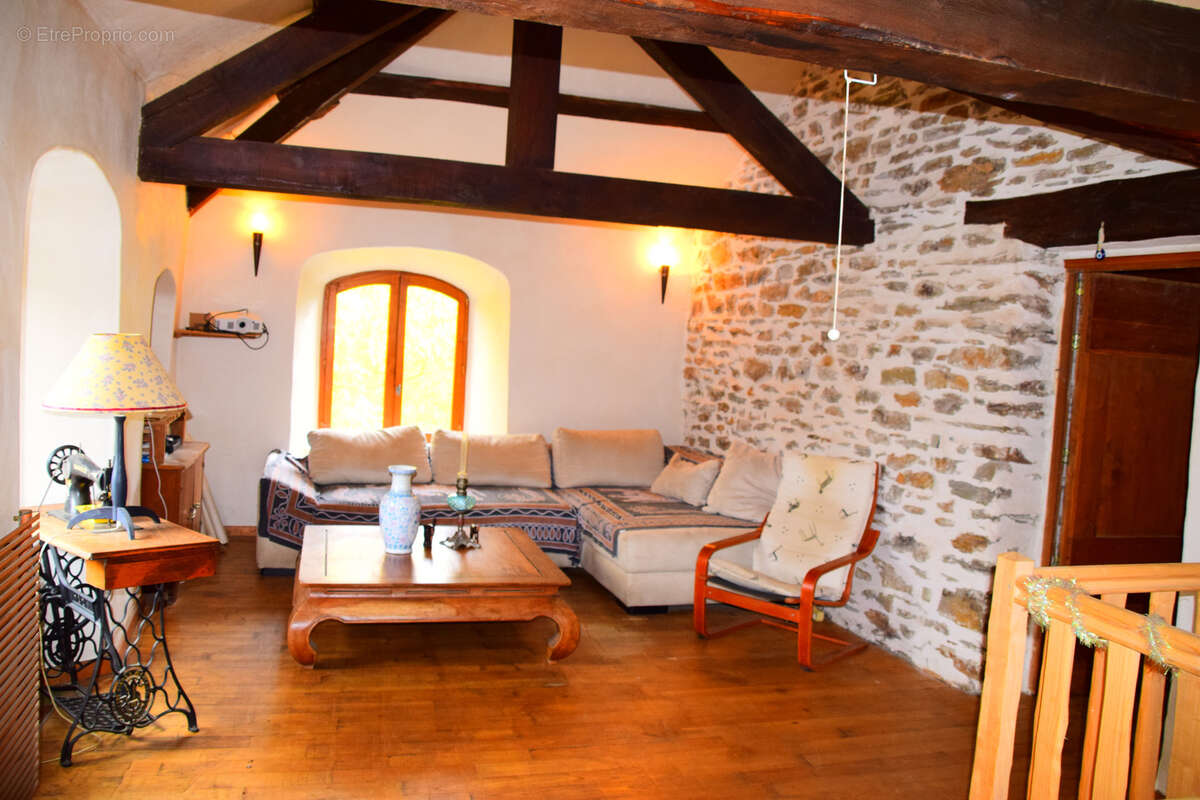 Maison à SAINT-PRIVAT-DE-VALLONGUE