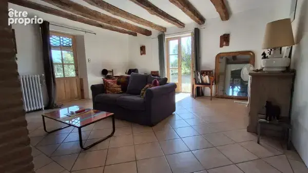 Ancien corps de ferme rénové de 110m2 habitable sur 56000m2 de prairie valonée à 7km de Mooissac - photo 3