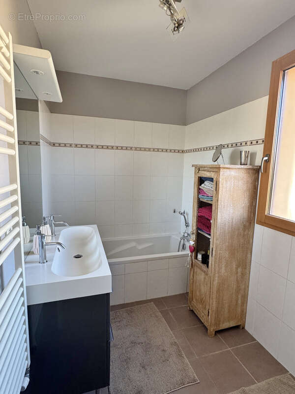 Appartement à MESSIMY