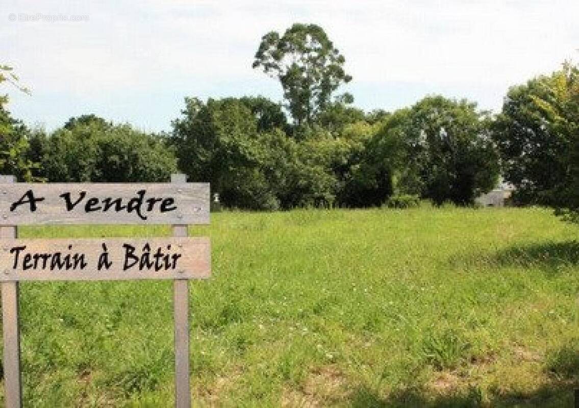 Photo 1 - Terrain à DREMIL-LAFAGE