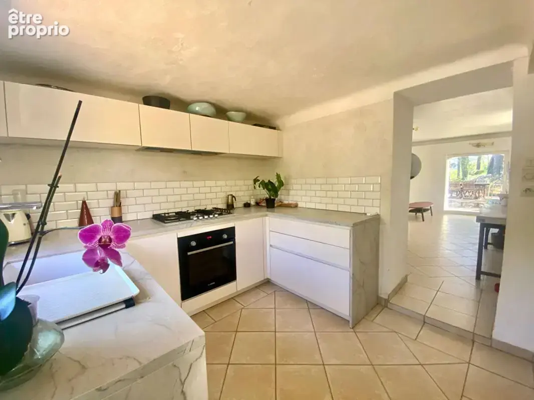Maison La Cadiere D Azur 3 pièce(s) 90 m2 avec dépendance - photo 4