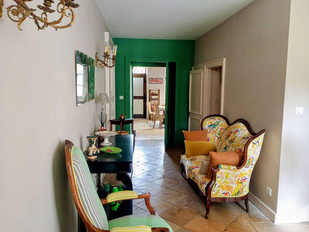 Maison à DAMPIERRE-SUR-SALON