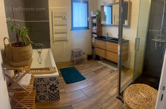 Maison à VARENNES-SUR-LOIRE