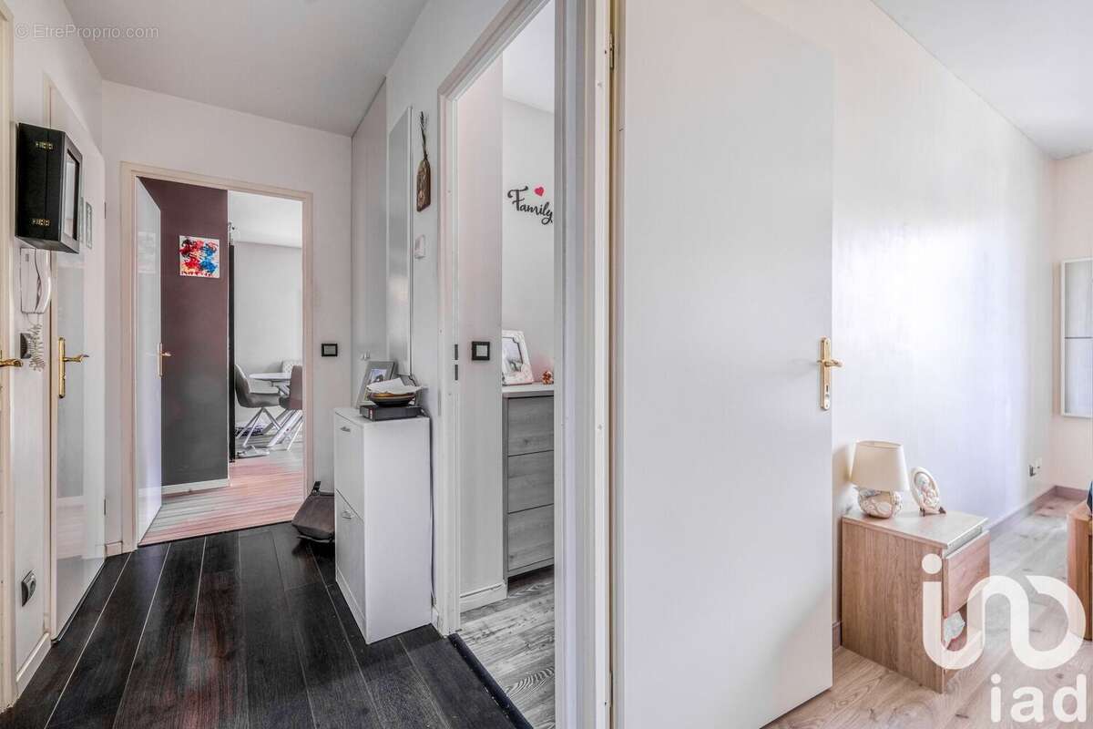 Photo 9 - Appartement à MAGNY-LE-HONGRE