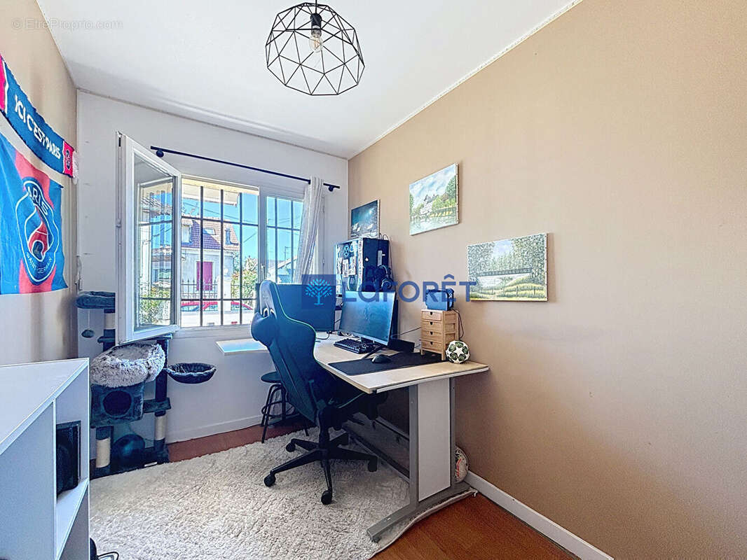 Maison à SAVIGNY-SUR-ORGE