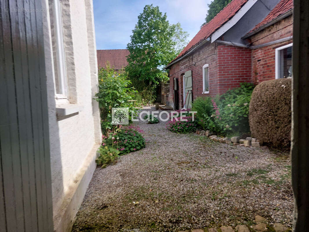 Maison à MONTS-EN-TERNOIS