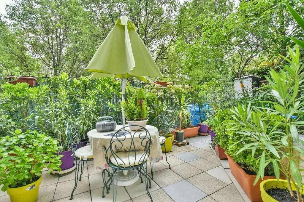 Appartement à CHARENTON-LE-PONT