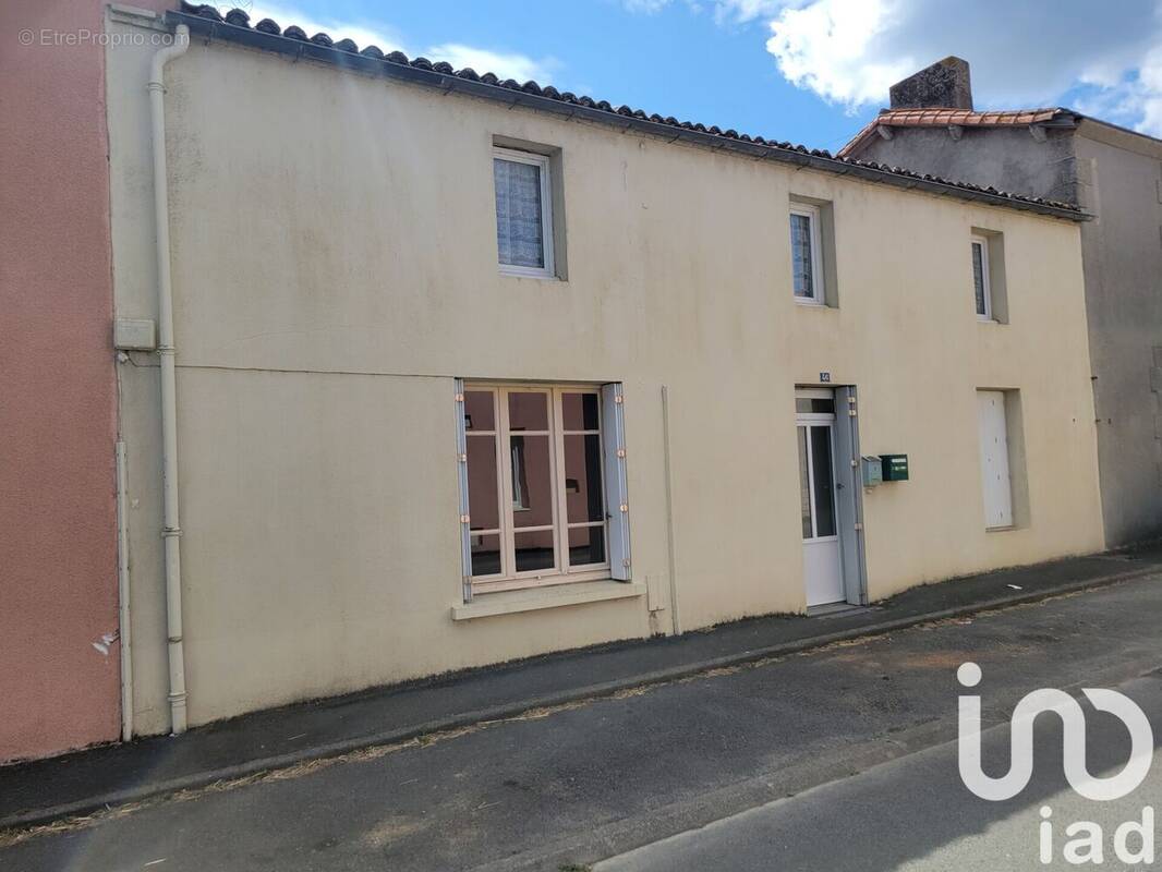 Photo 1 - Maison à SAINT-MESMIN