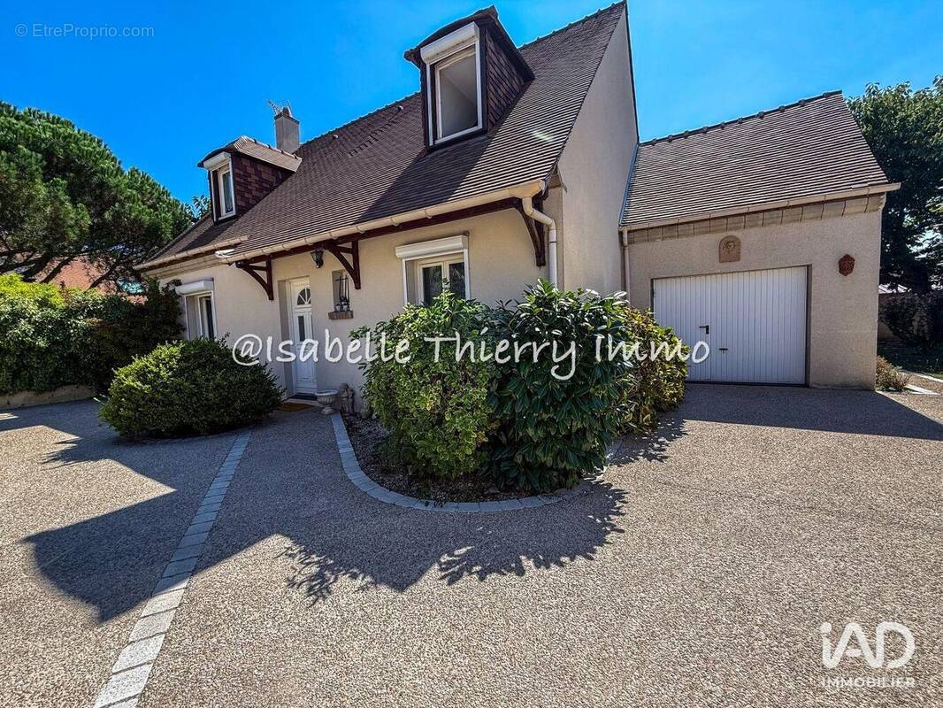 Photo 1 - Maison à MONTLHERY