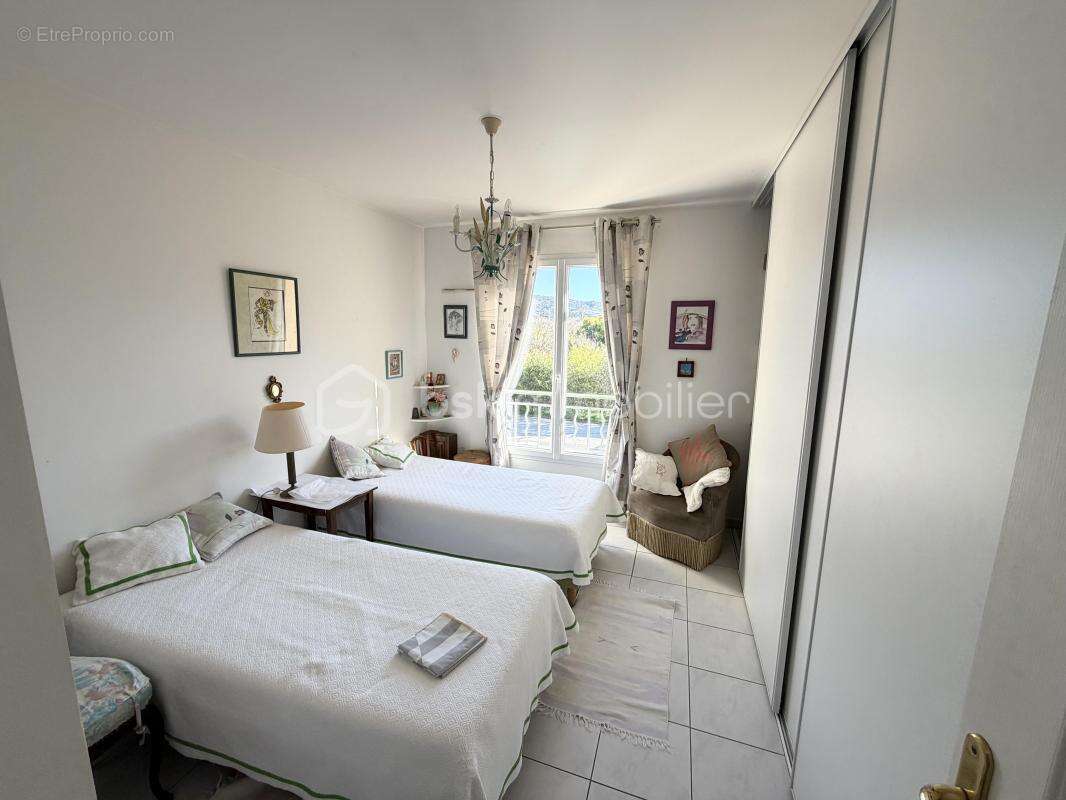 Appartement à LA CROIX-VALMER