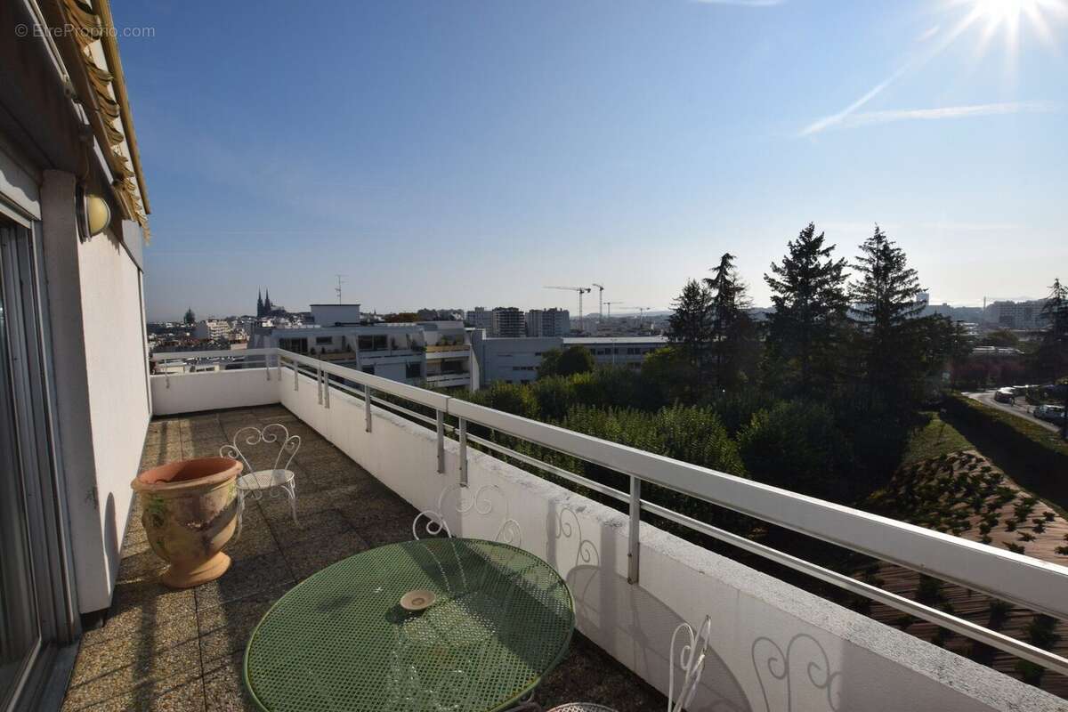 Appartement à CHAMALIERES