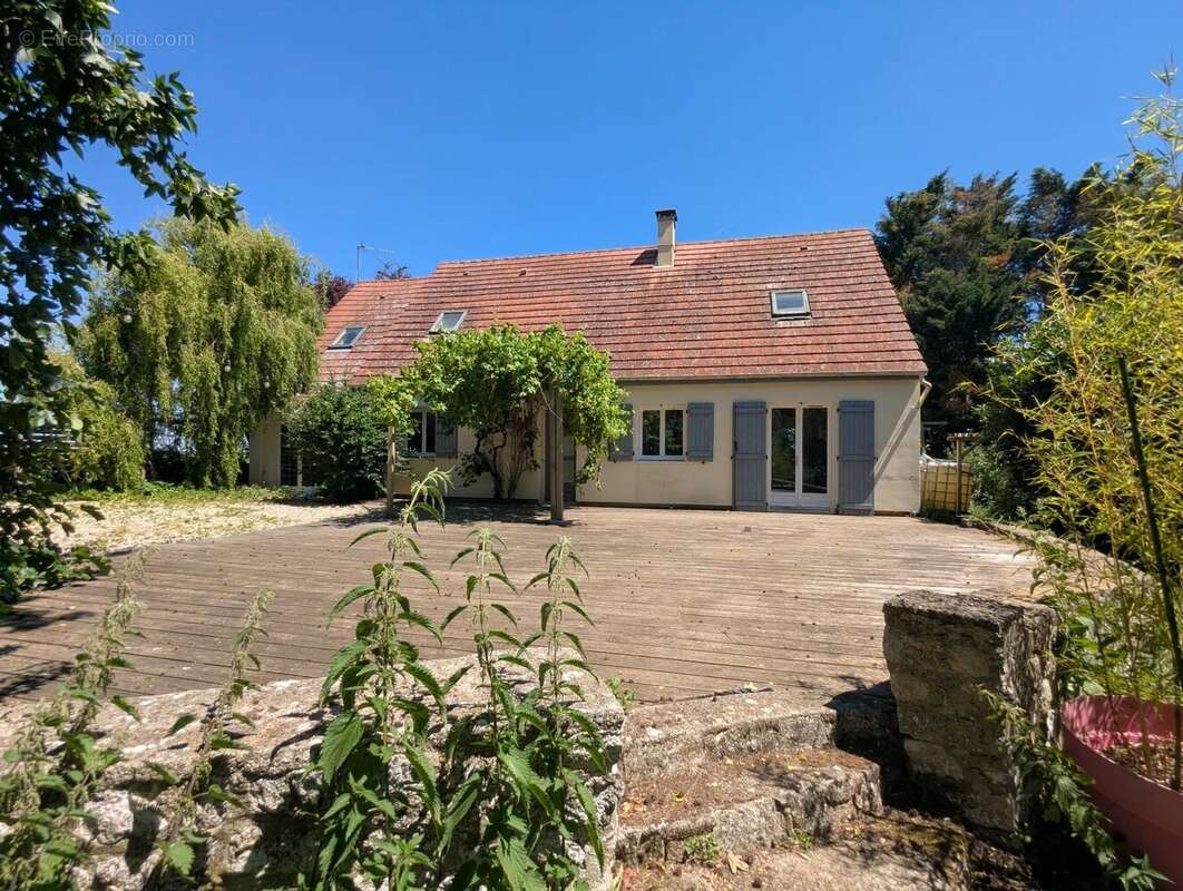 Maison à HEUBECOURT-HARICOURT