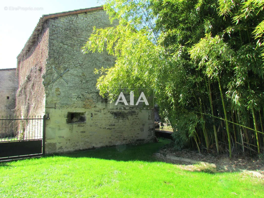 Maison à LIZANT