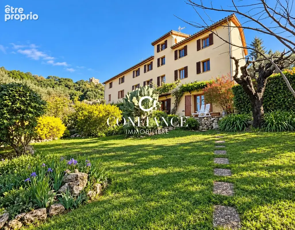 Appartement à CONTES