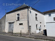 Appartement à TOUSSON