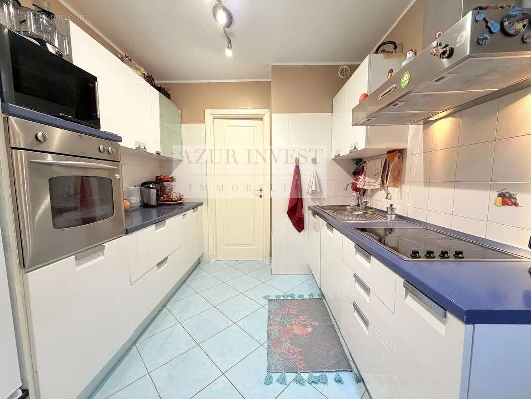Appartement à ROQUEBRUNE-CAP-MARTIN