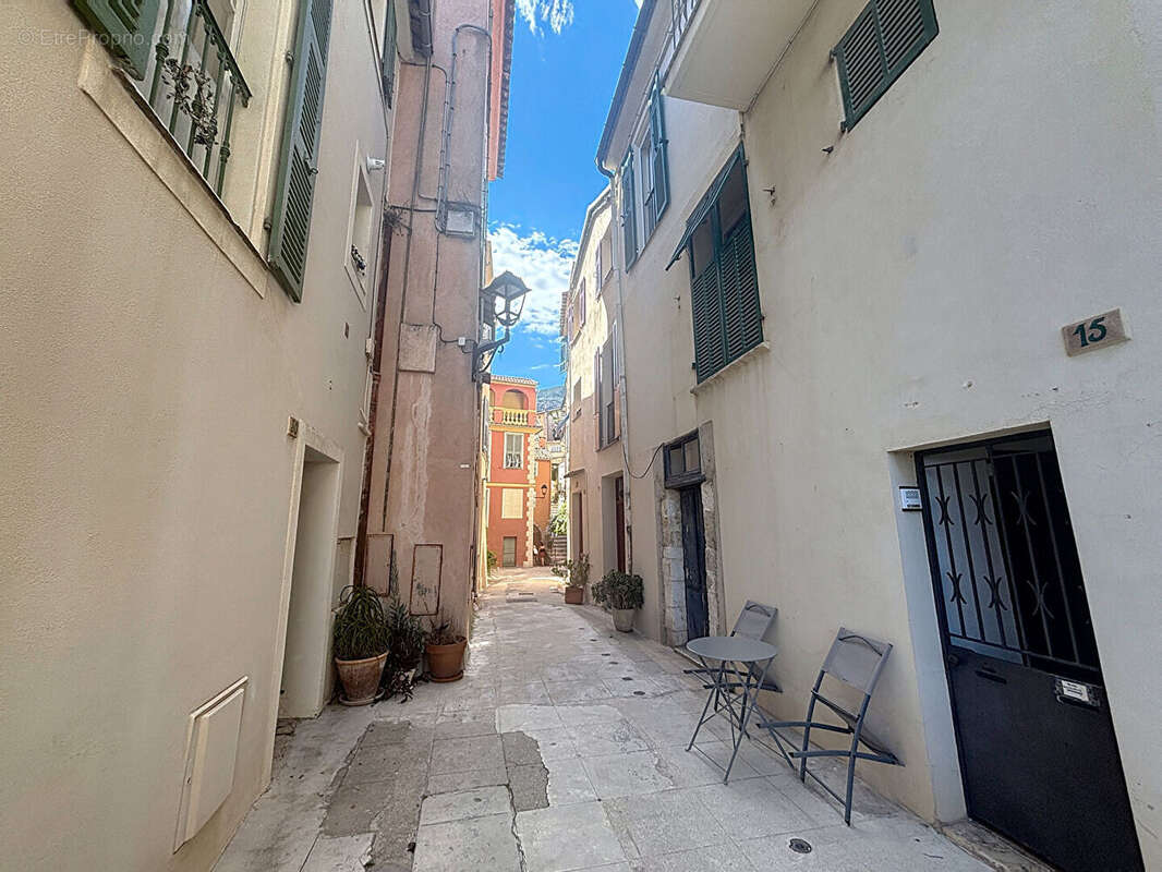 Appartement à ROQUEBRUNE-CAP-MARTIN