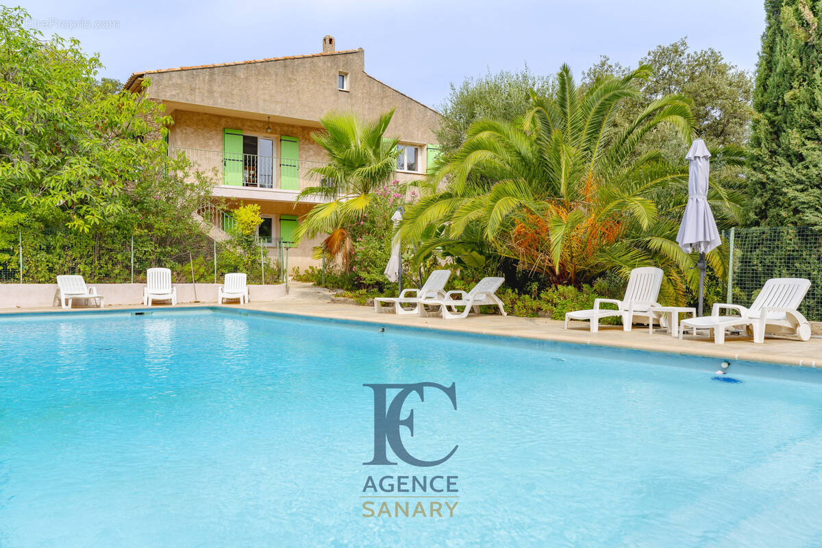 Maison à SIX-FOURS-LES-PLAGES