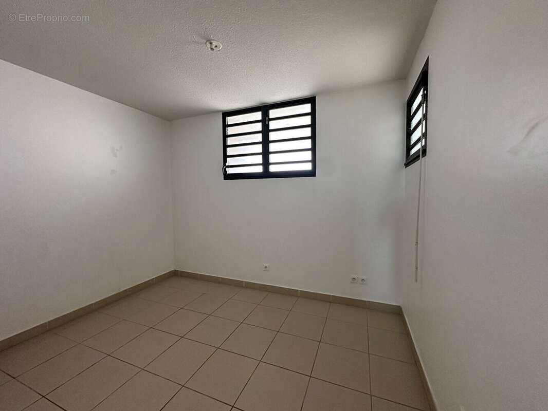 Appartement Fort De France 3 pièce(s) 61.75 m2 - photo 5