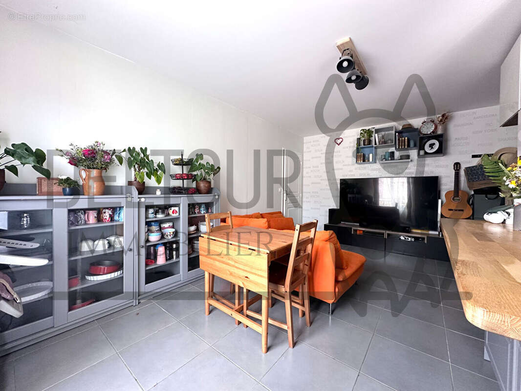 Appartement à NEUFMOUTIERS-EN-BRIE