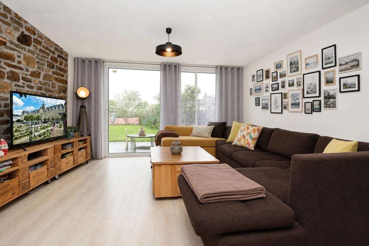 Maison à VAL-D'IZE