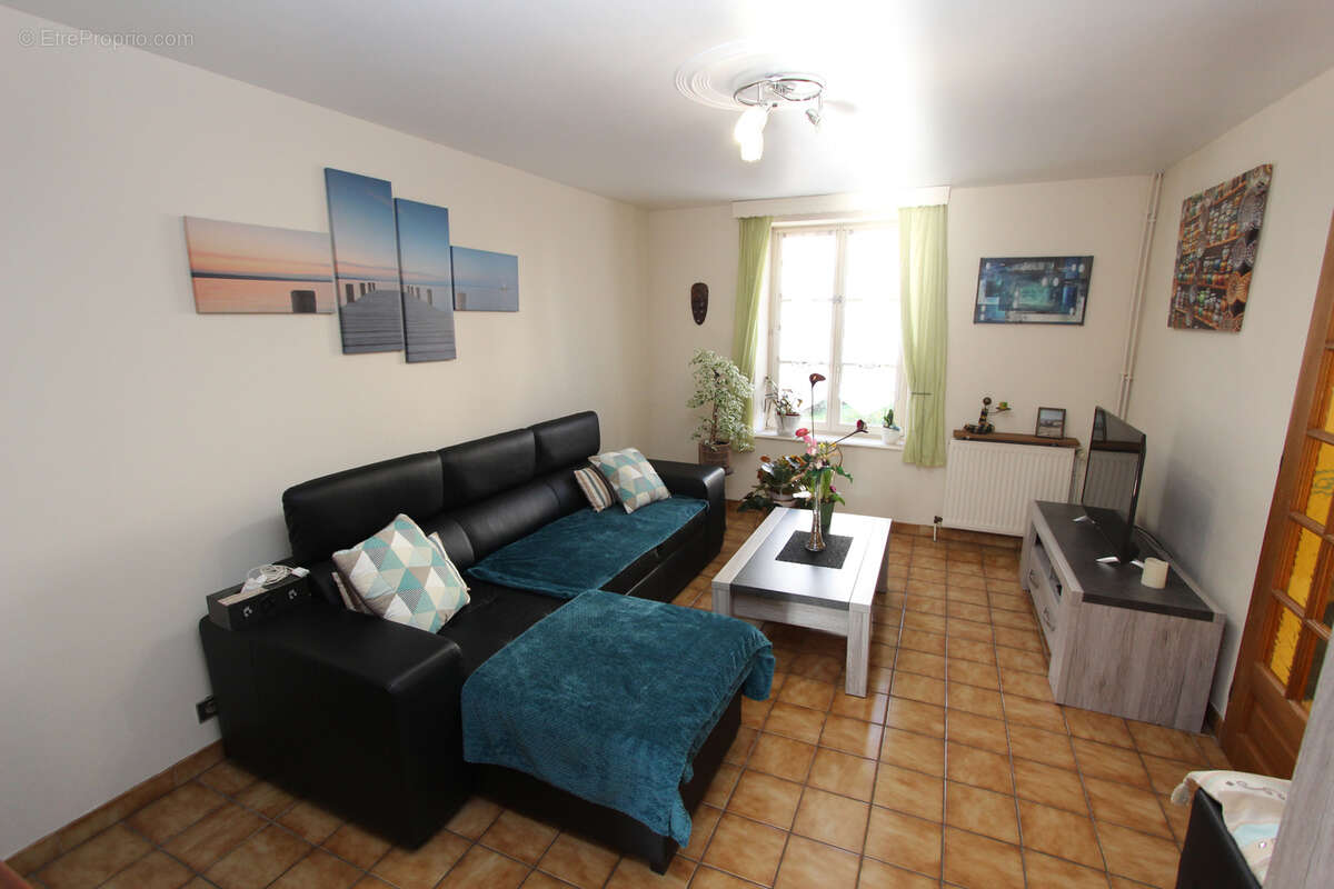 Maison à THAON-LES-VOSGES