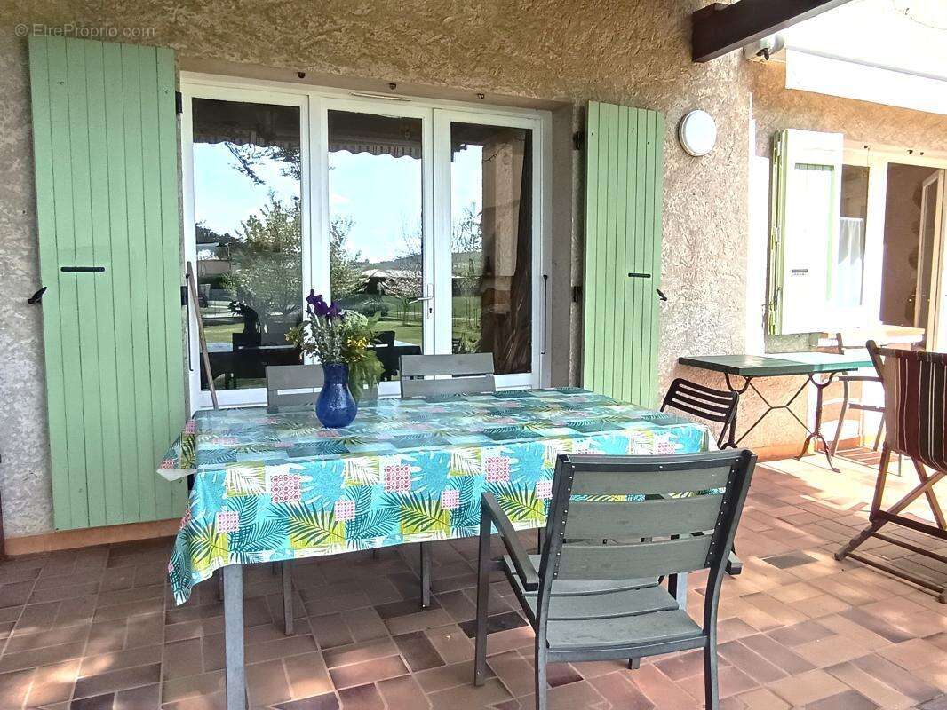 Maison à LARAGNE-MONTEGLIN