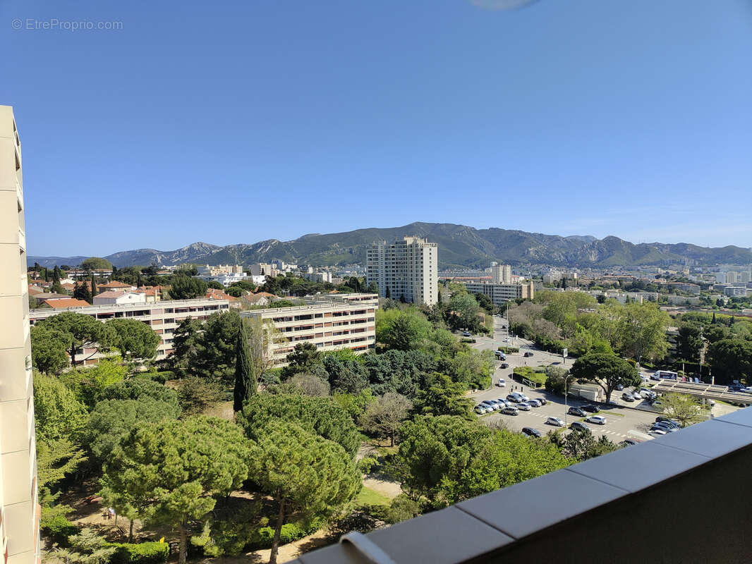 Appartement à MARSEILLE-12E