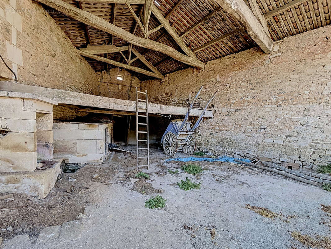 Maison à CHAMPMILLON