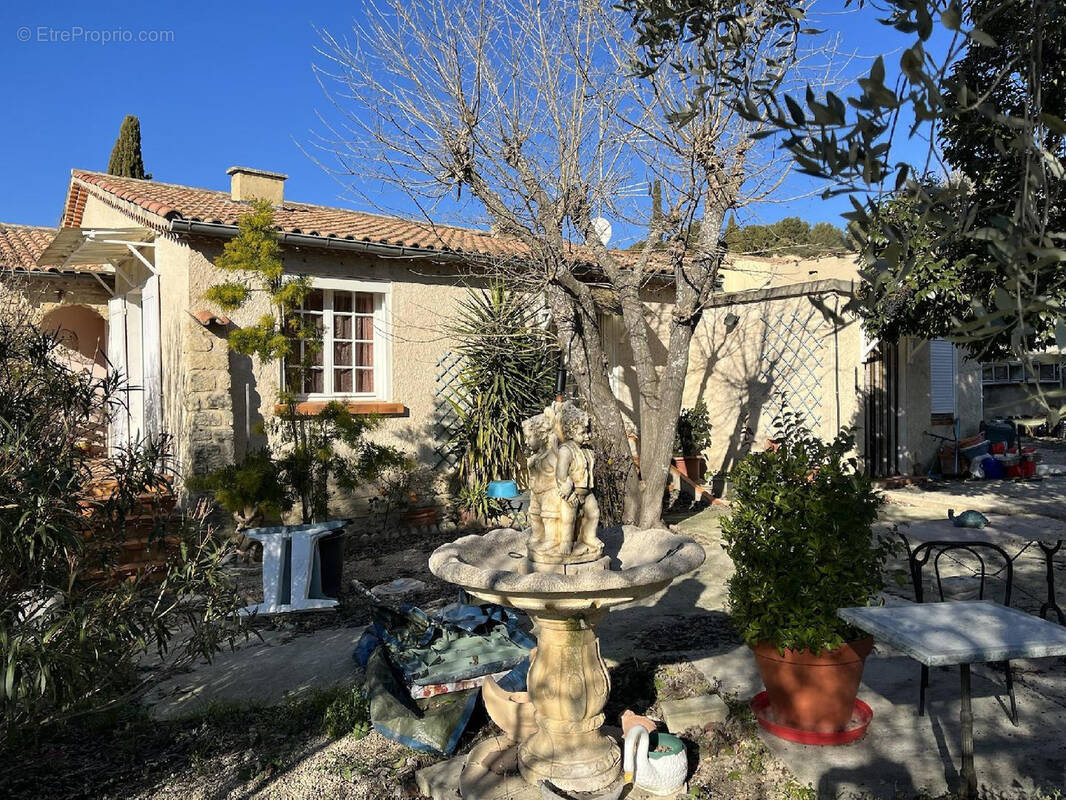 Maison à LE BARROUX