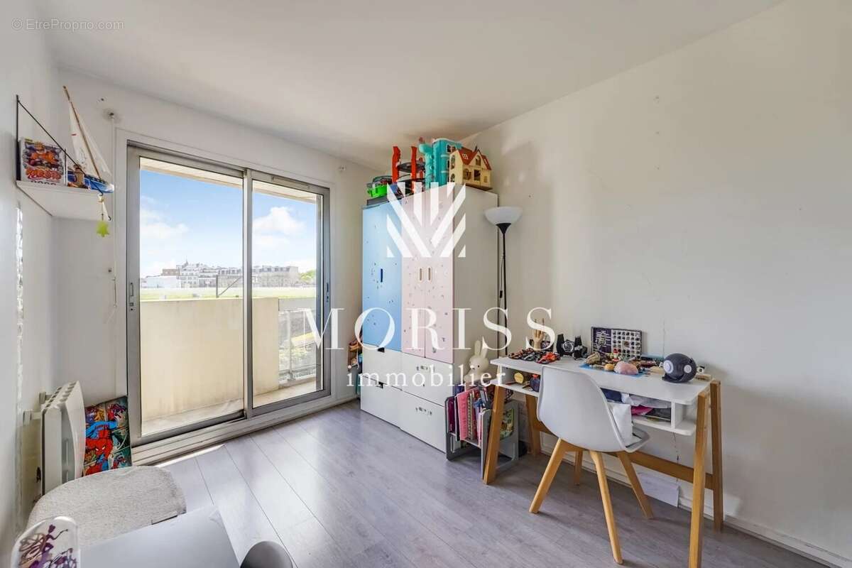 Appartement à PARIS-14E