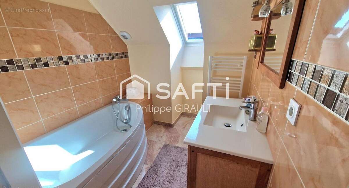 Photo 9 - Maison à LUYNES