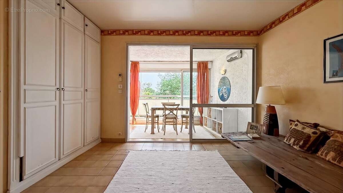 Appartement à SAINT-RAPHAEL