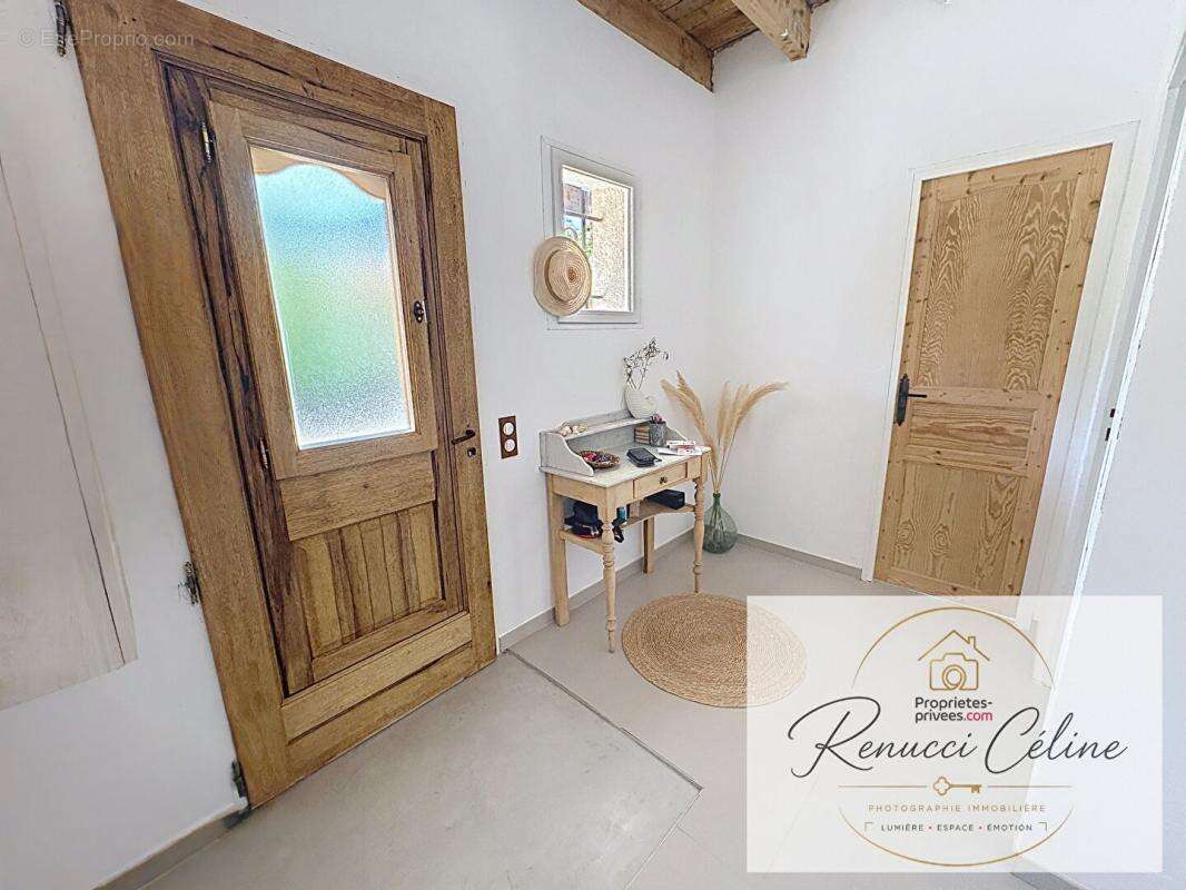 Maison  composée de 4 appartements, totalement rénovée, entrée de Porticcio - photo 4