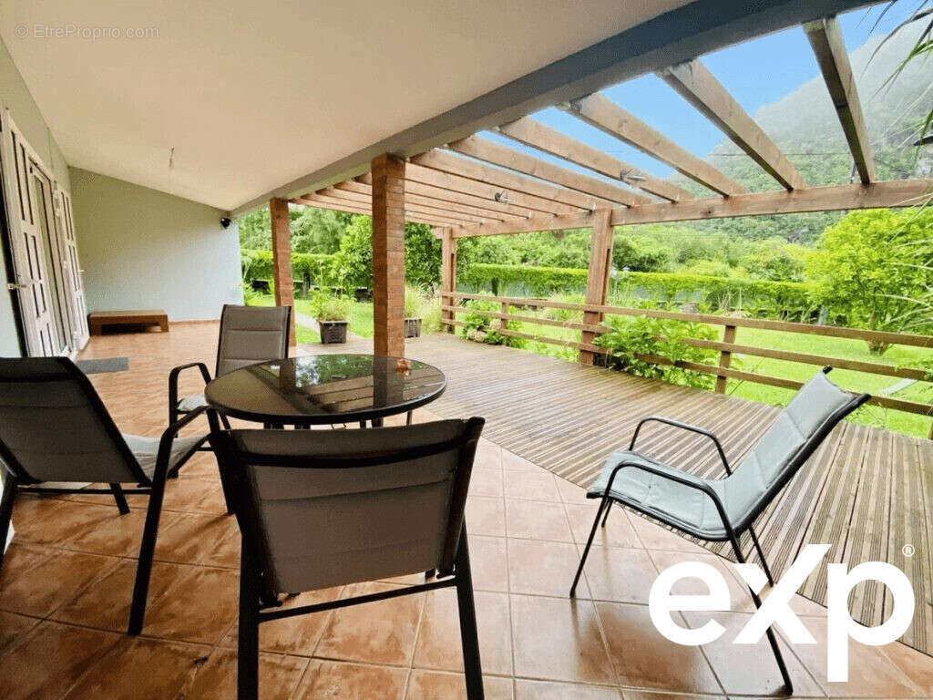 Maison à LA PLAINE-DES-PALMISTES