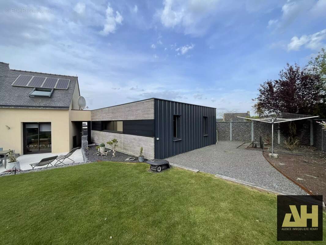Maison à PLOUNEVENTER