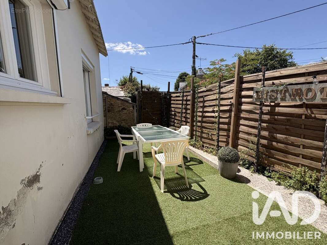 Maison 114 m² à La Chapelle-Des-Marais  - photo 4