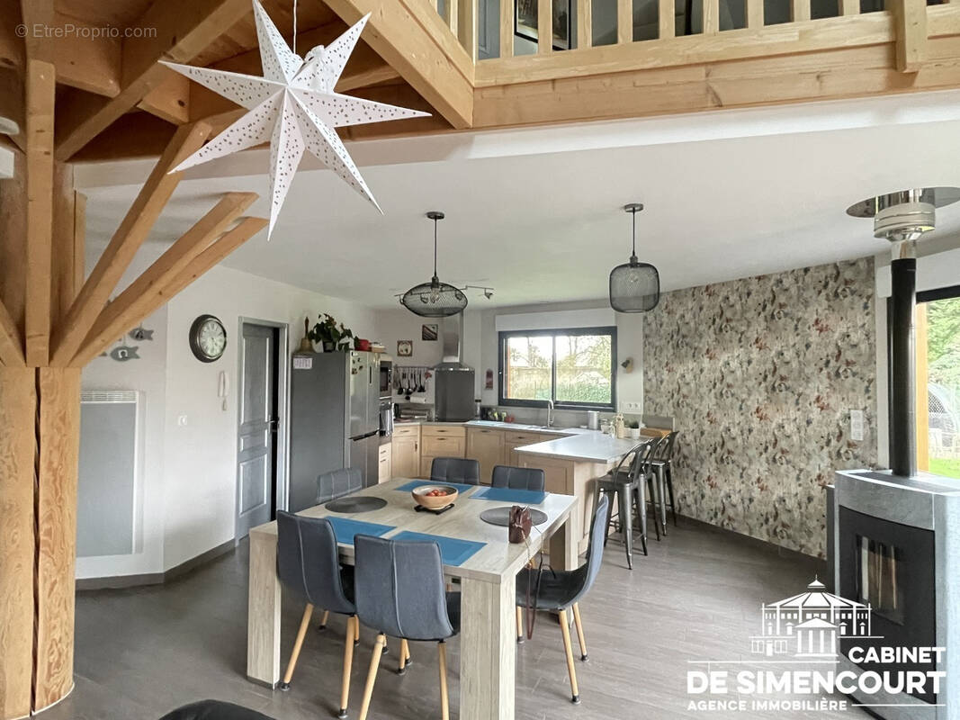 Maison à SAINS-EN-AMIENOIS