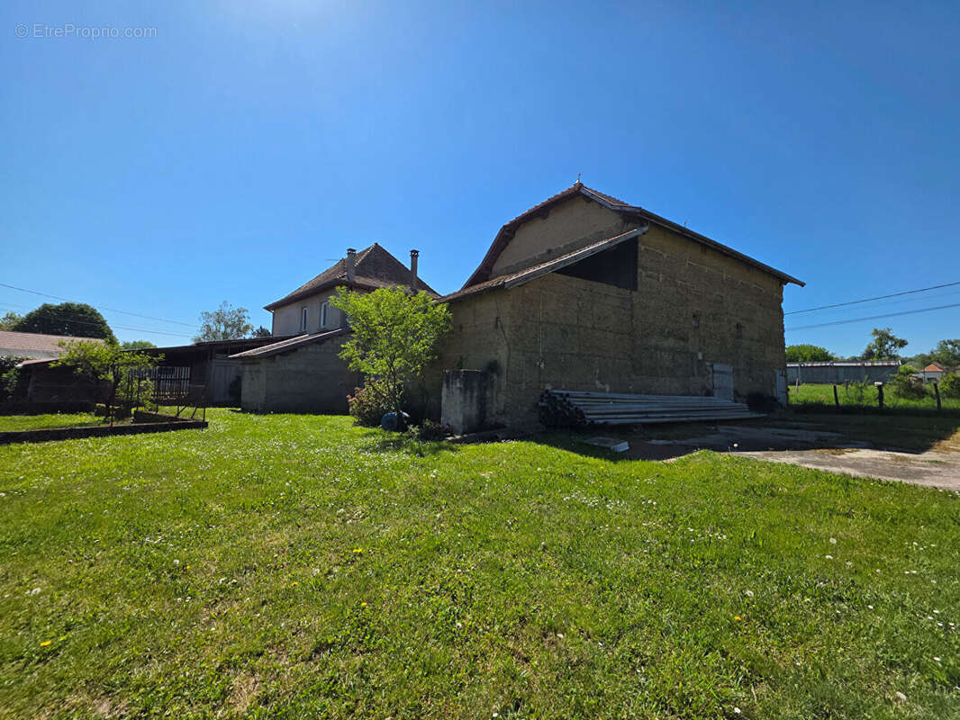 Maison à GRANIEU
