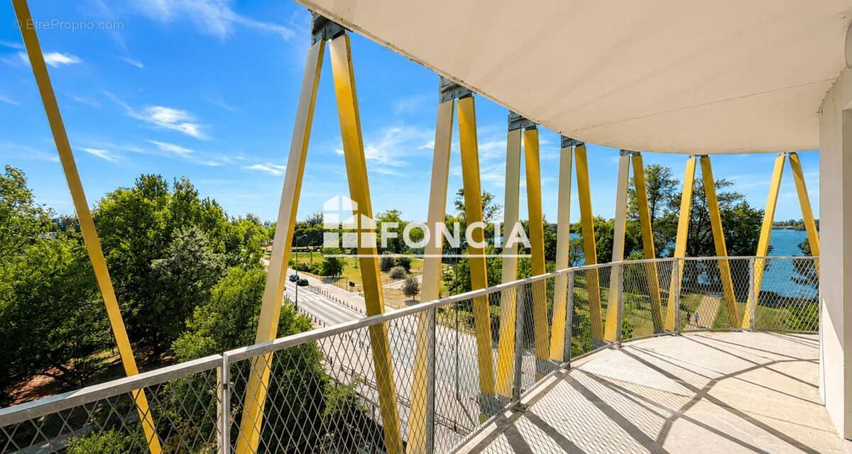 À vendre Appartement 3 pièces 67 m² - Bordeaux 33300 - photo 2