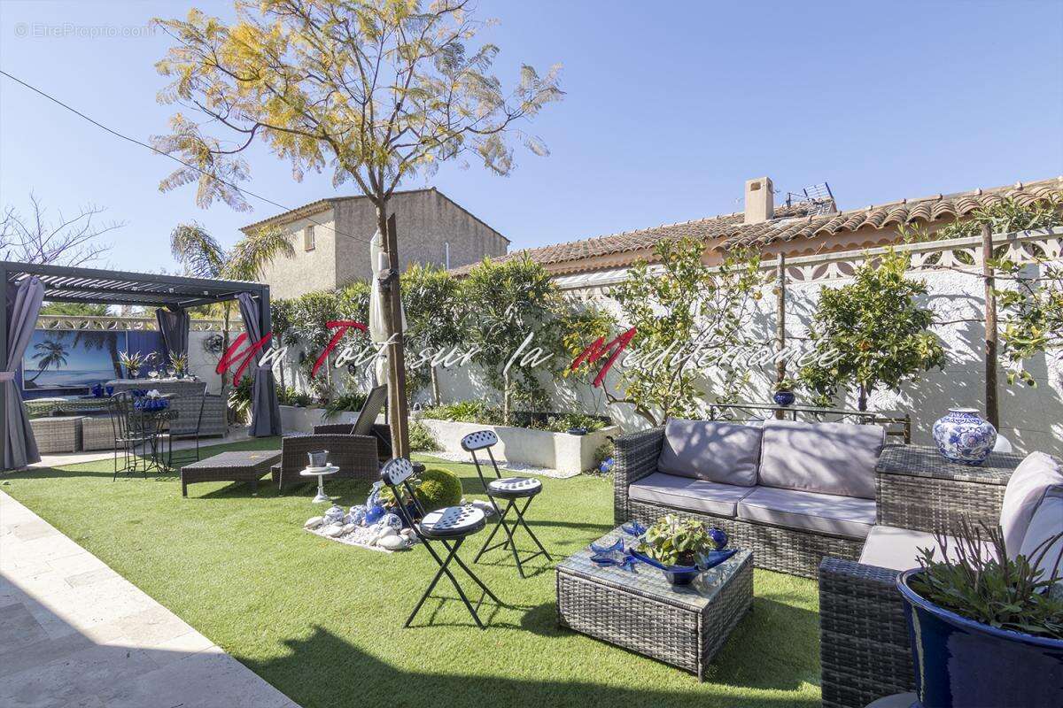 Maison à LA LONDE-LES-MAURES