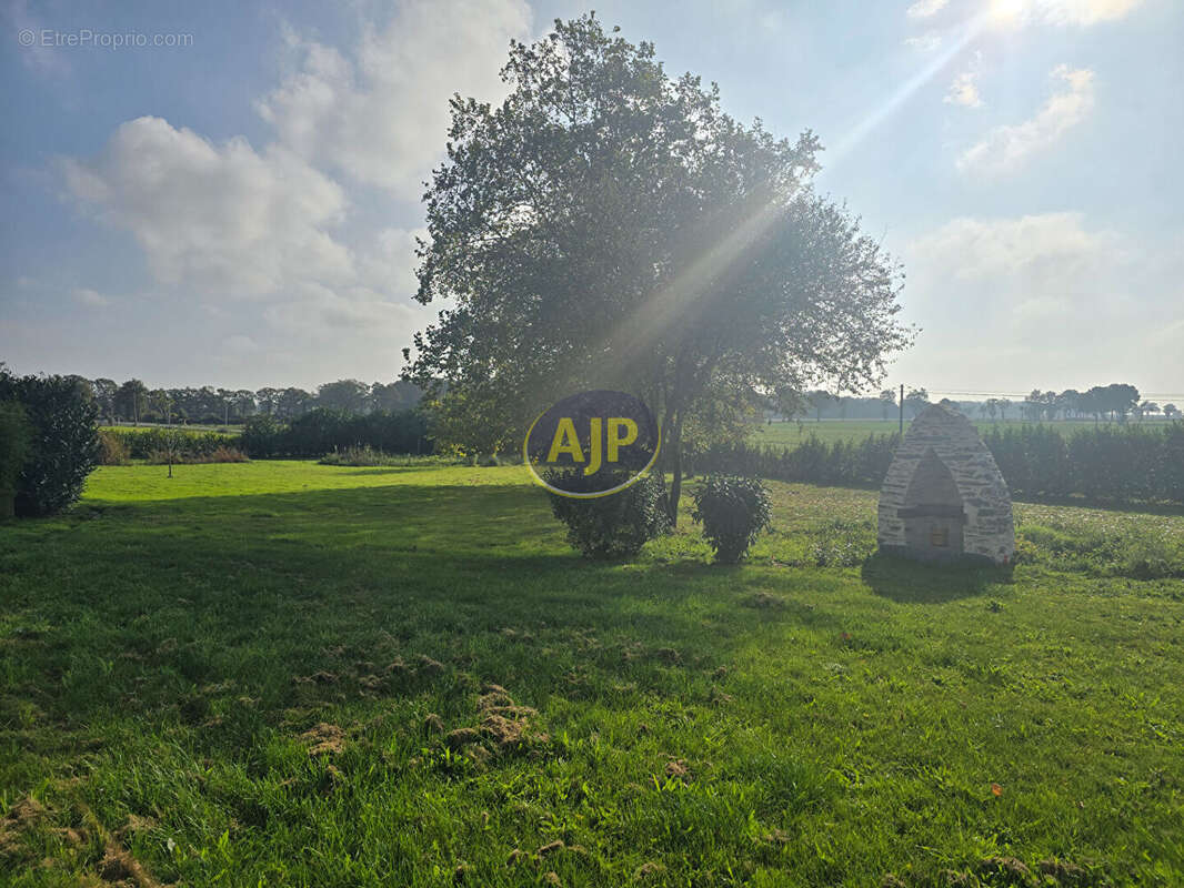 Maison à CONQUEREUIL