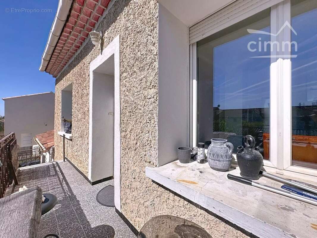 Appartement à PERNES-LES-FONTAINES