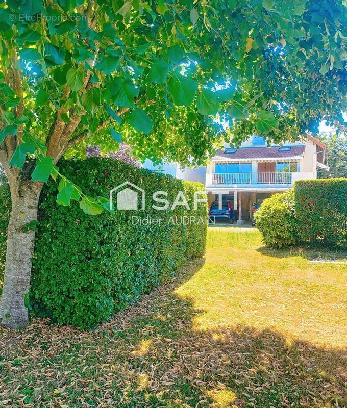 Photo 1 - Maison à PREMILHAT