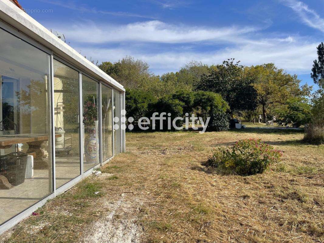 Maison à MOULIN-NEUF