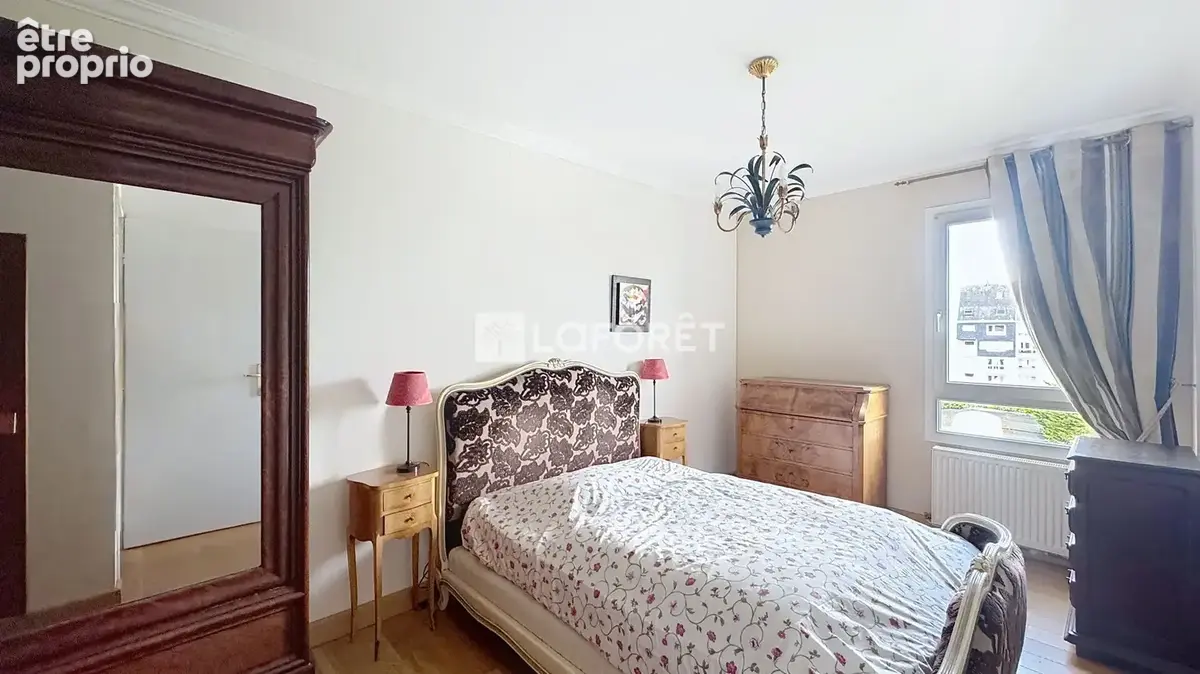 CALAIS - Hyper centre - Appartement 4 chambres - 119m2 - photo 10