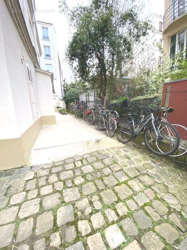 Appartement à PARIS-19E